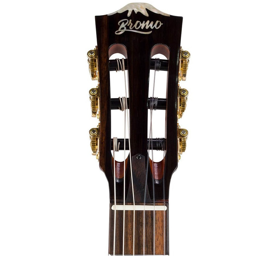 Bromo BEN2C3TS Електро-акустична класическа китара с найлонови струни, Fusion Craft, Hollow Body Cutaway, Amara Ebony, 3 Tone Sunburst гланц, включен твърд куфар