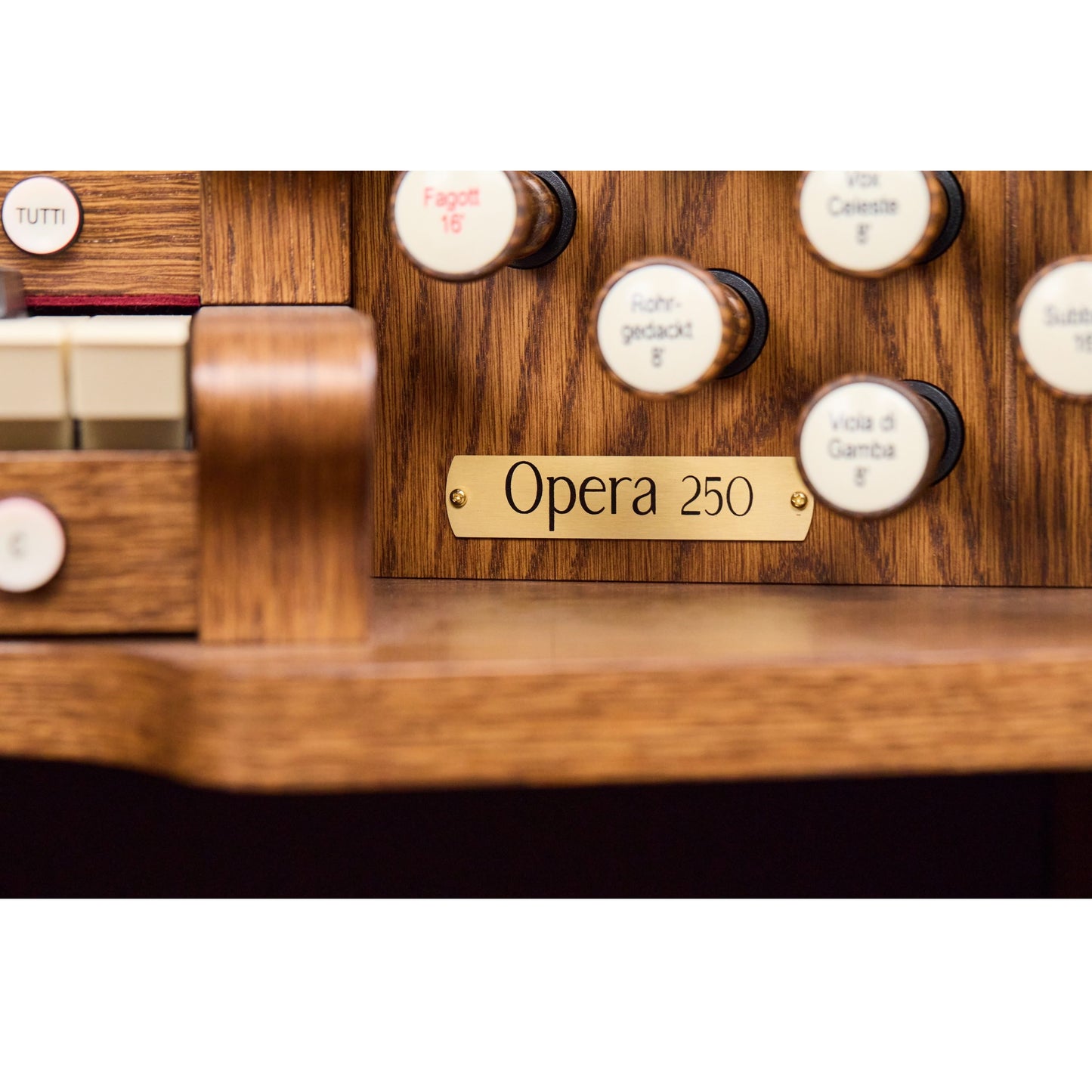 Viscount Opera 250 Дигитален църковен орган с 2 мануала и Physis Plus технология